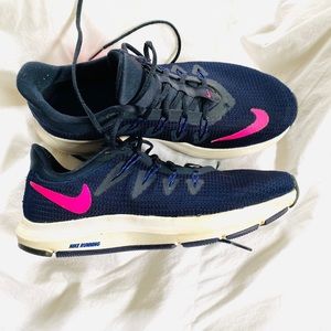 Nike running sneakers. Size 5.5